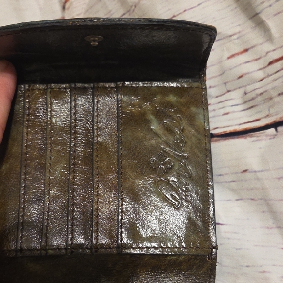 Patricia Nash Tooled Floral Embossed Leather Wallet - Picture 2 of 5